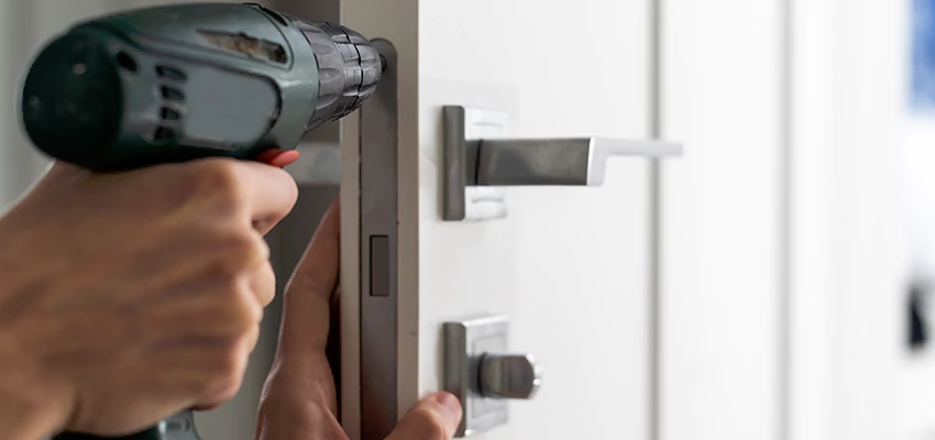 Locksmith For Lock Replacement Near Me in Ashland, CA