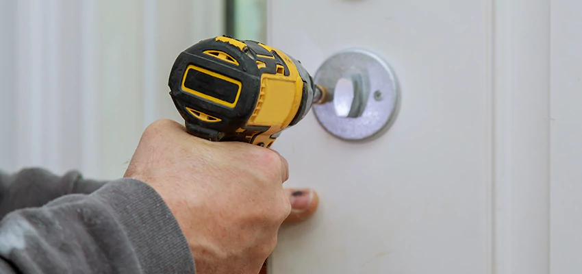 Street Locksmith For Smart Lock Repair in Ashland, CA