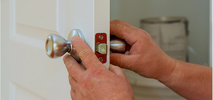 AAA Locksmiths For lock Replacement in Ashland, California