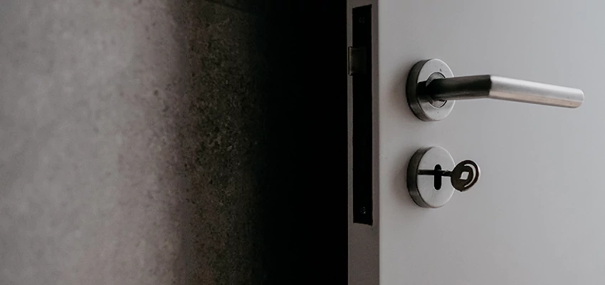 Front Door Handle Repair And Installation in Ashland, CA